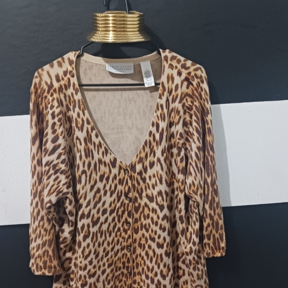 Women leopard animal printed buttoned v neck midi sleeve blouse top - Picture 2 of 9